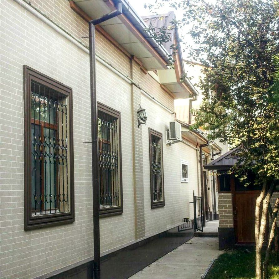 Travertin fasad ishlari