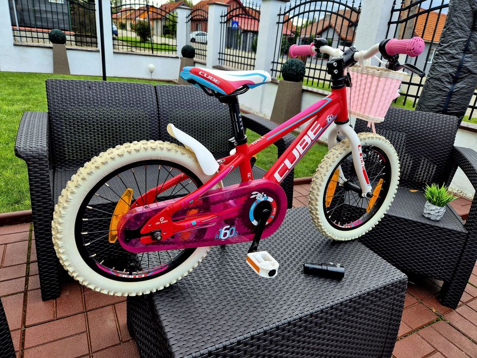 Bicicleta CUBE copii 160r fetițe~Aluminiu~roti 16 inch~Impecabila