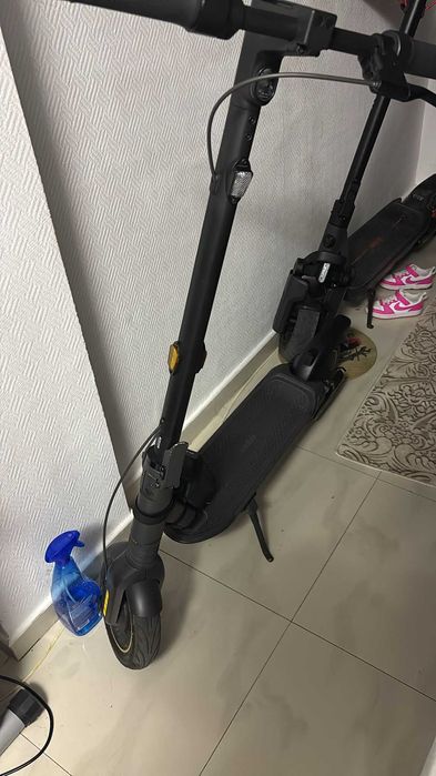 Trotineta electrica ninebot