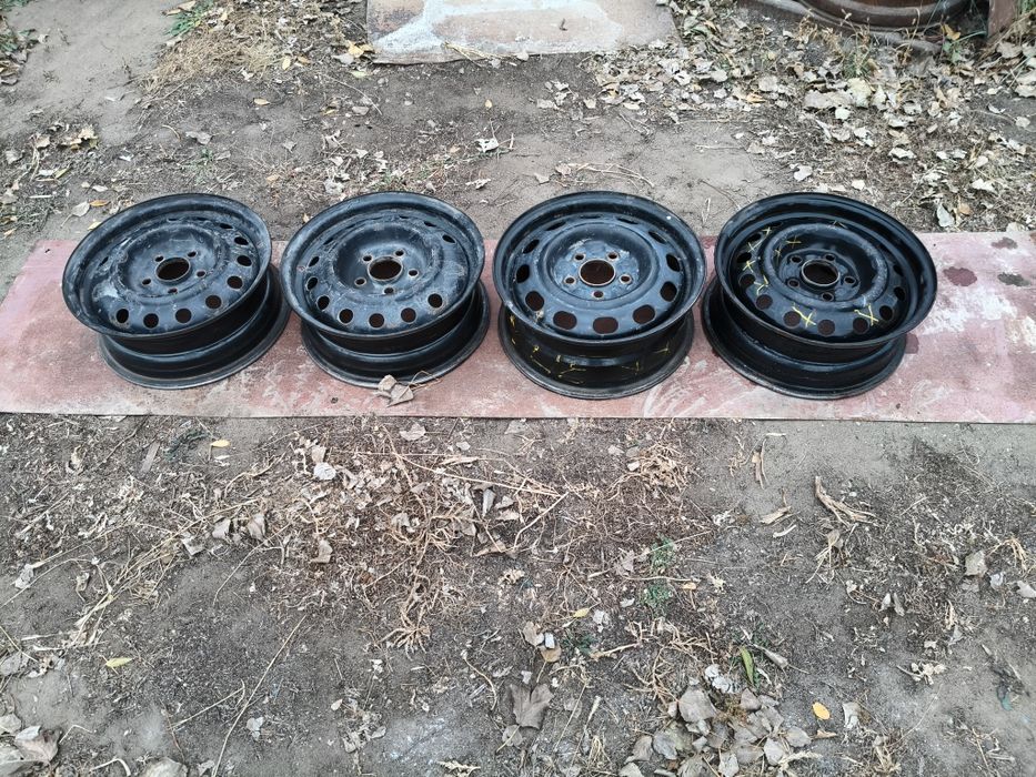 г. Актобе продам оригинальные диски R15 комплект