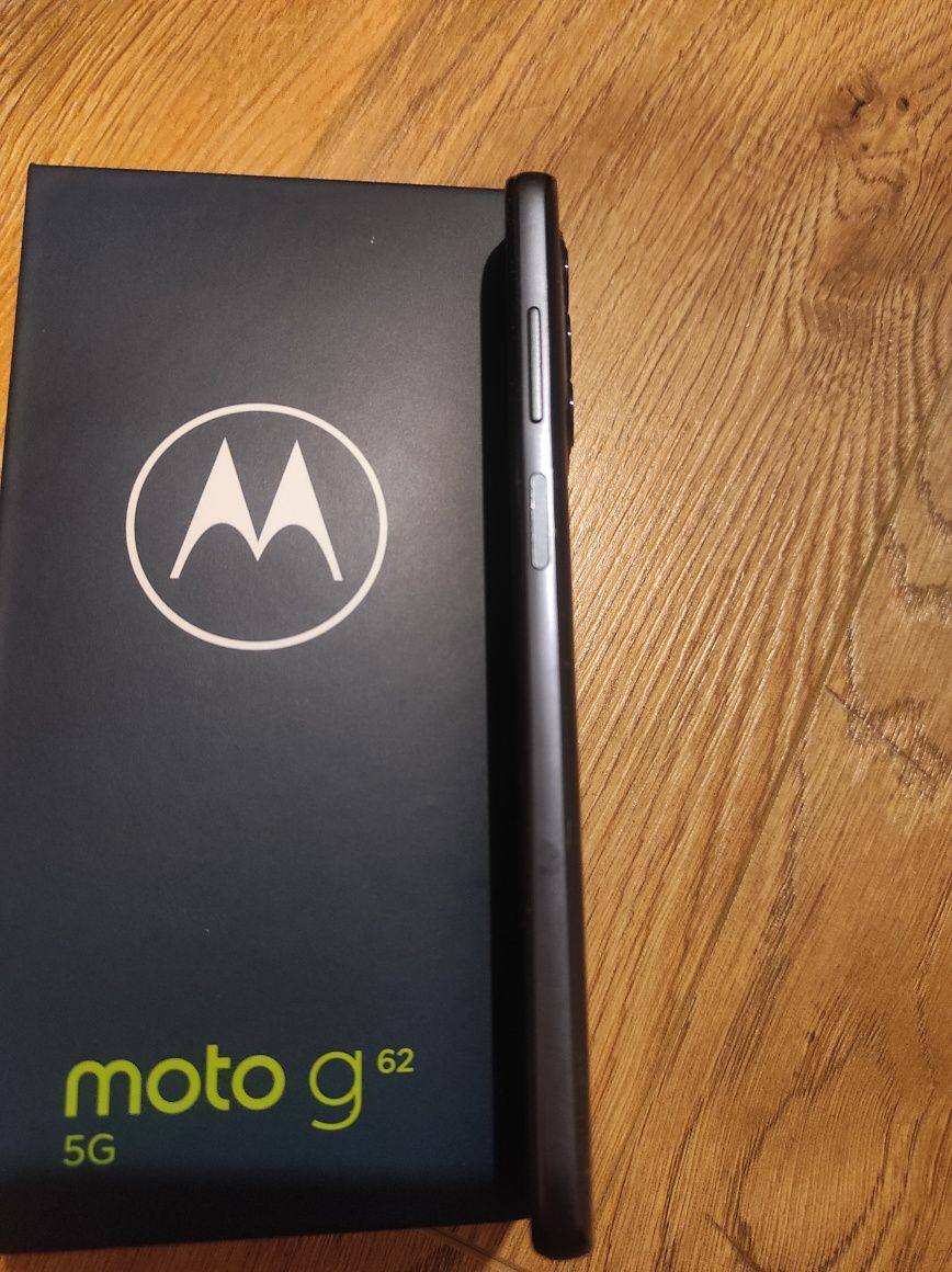 Моторола Moto G62 5G