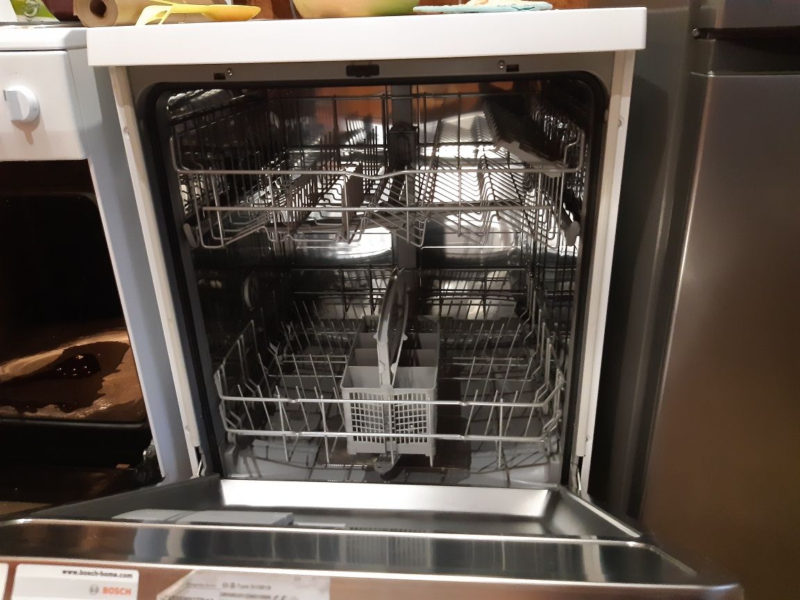 Продам посудомоечную машину в идеале