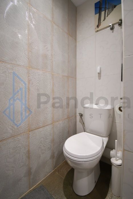 Тристаен ап. жк. Хладилника