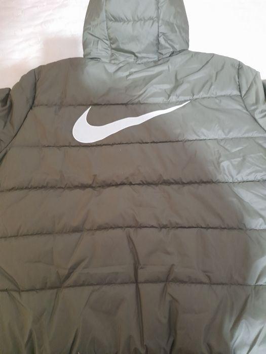 Оригинално ново дамско яке Nike XXL