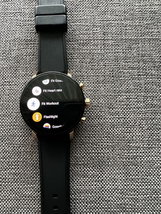 Смарт часовник MOVADO женски