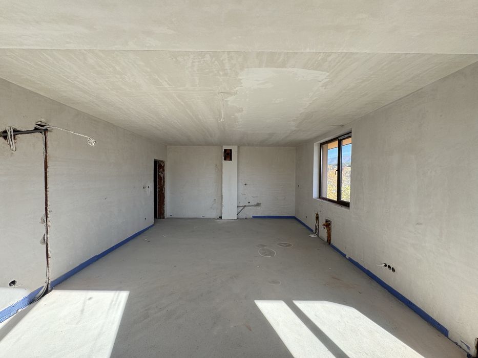 Продава се Тристаен апартамент в Казанлък - 135 кв.м за 1475 €/кв.м - Снимка #8