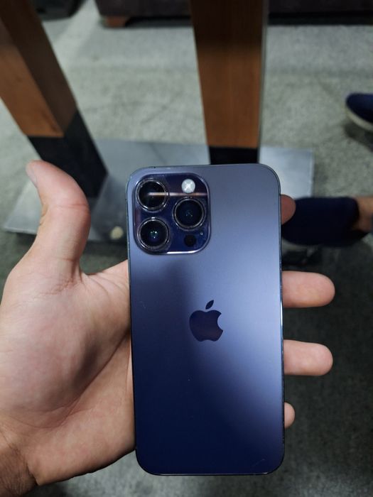 Айфон 14 про макс , коробка есть но она в россии