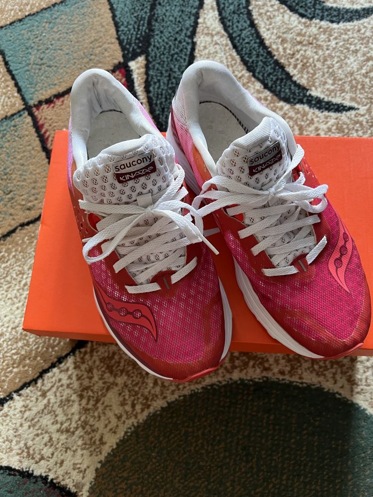 Adidas lightstrike & kinara 8 everun