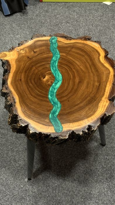 Столик журнальный