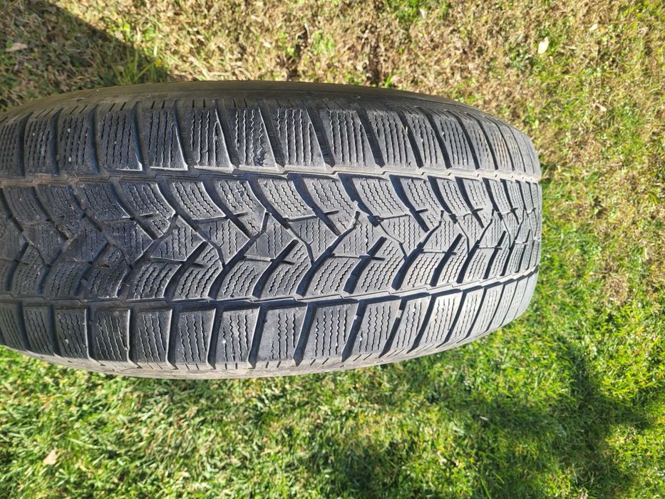 Зимни гуми DUNLOP WINTER SPORT 235/65/17