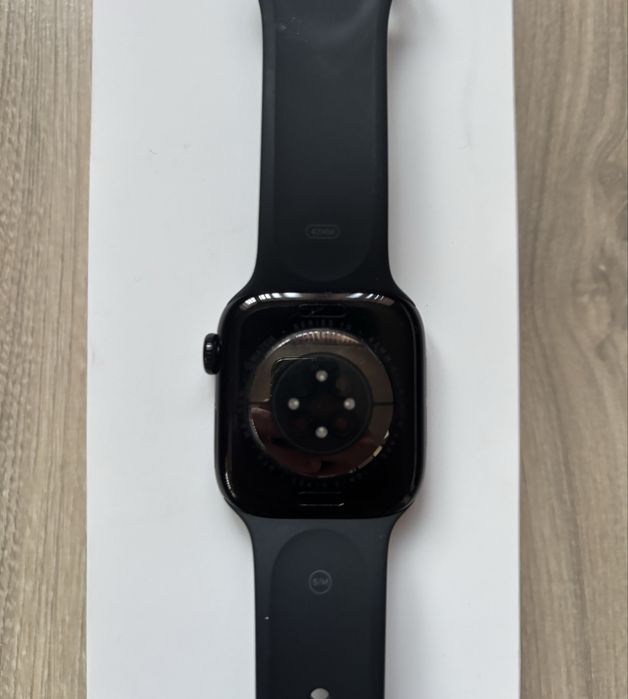 Apple Watch 10 GPS, Black Aluminium Case 42mm - S/M Спешно!