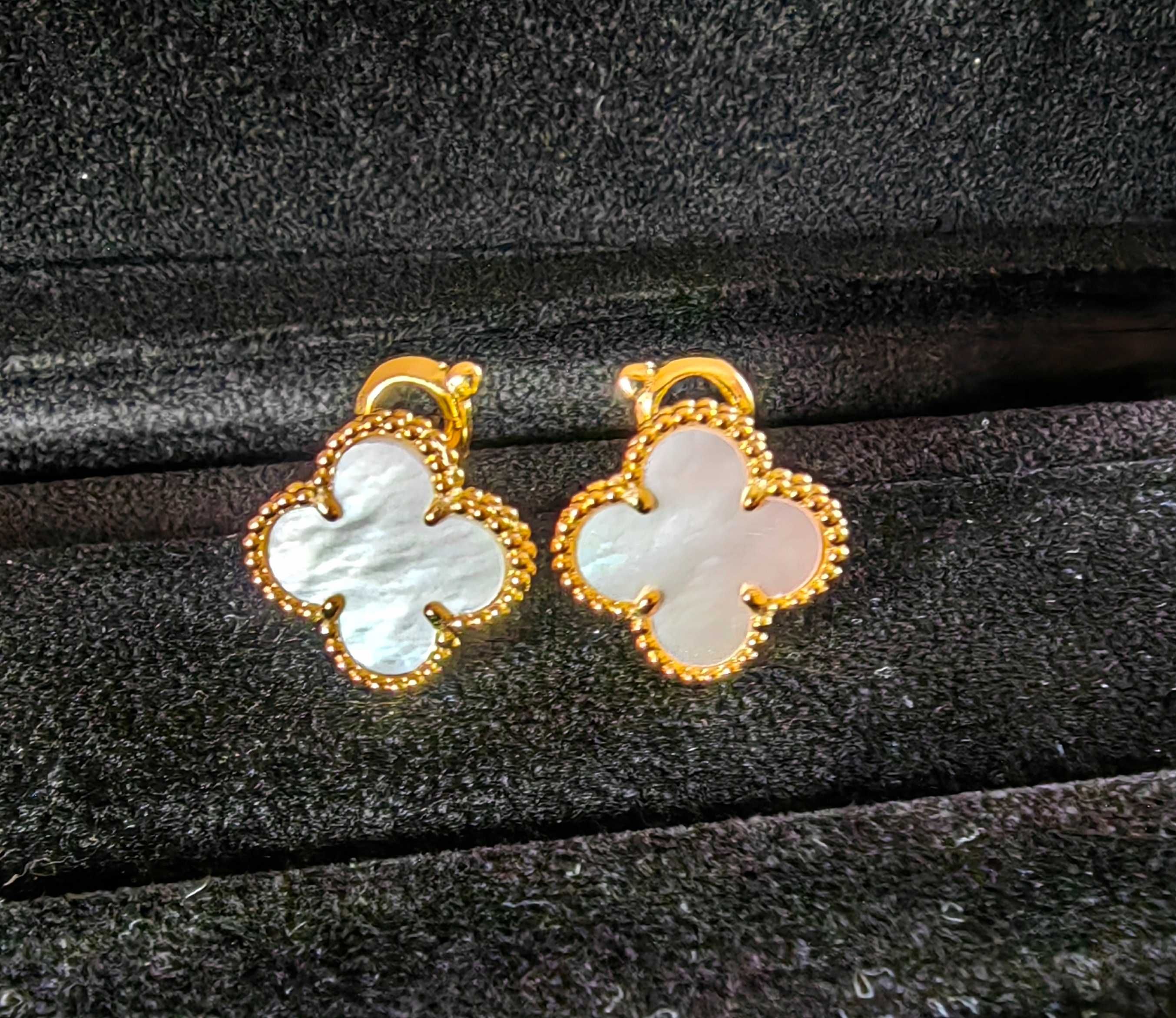 Обеци от зелен малахитVan Cleef & Arpels VCA Vintage Alhambra earrings