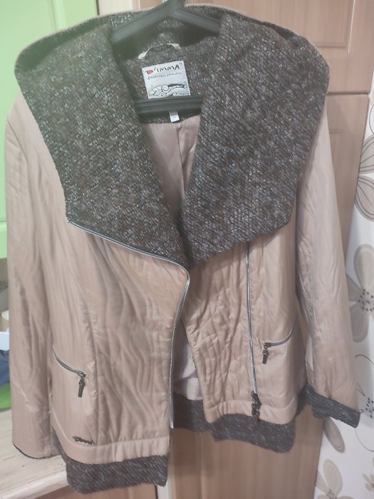 Продам куртки женские осень зима