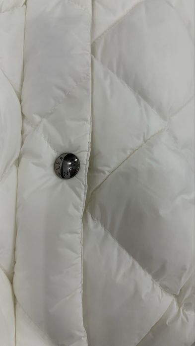 Дамско бяло зимно яке