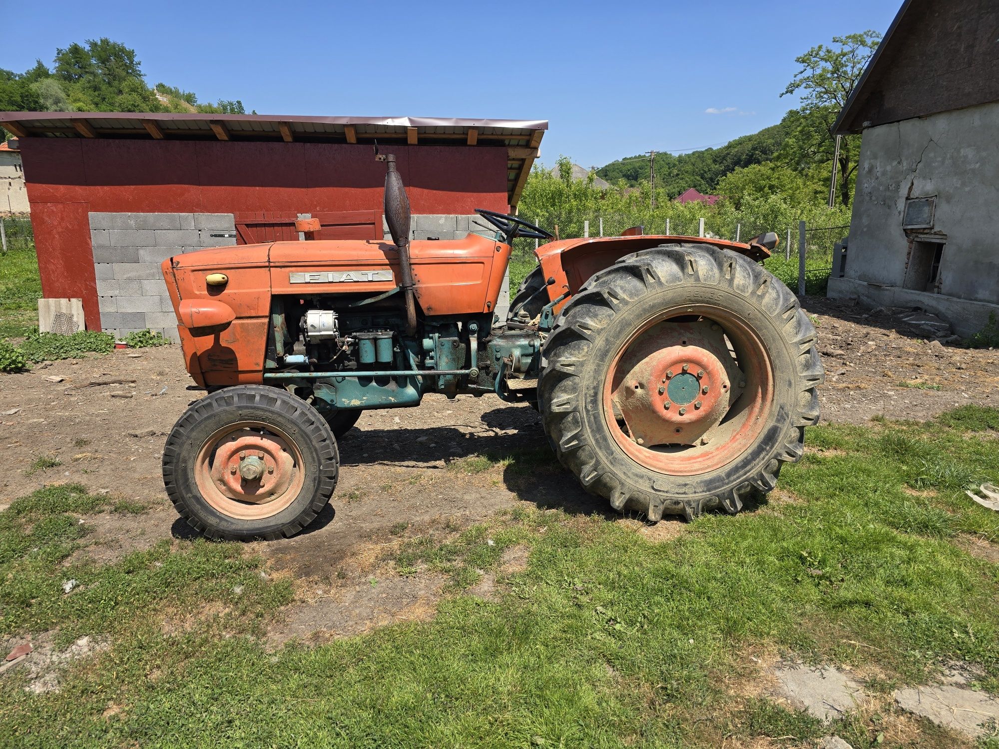 Vând tractor Fiat