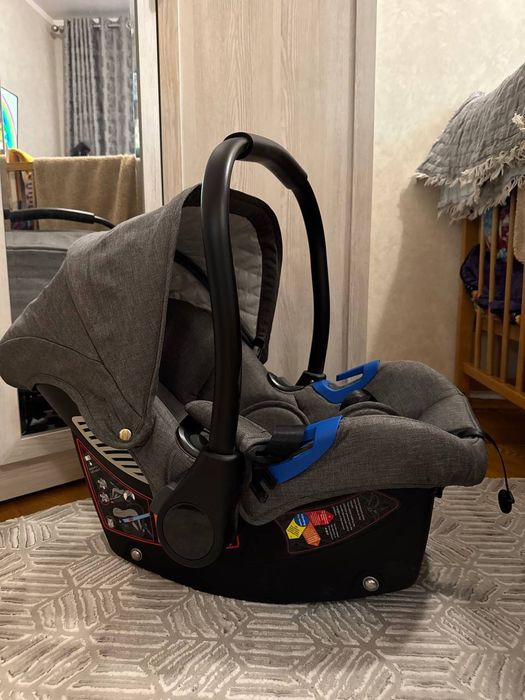 Детска автолюлька