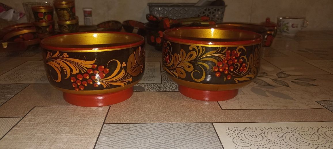 Продаю деревянные чаши Хохлома