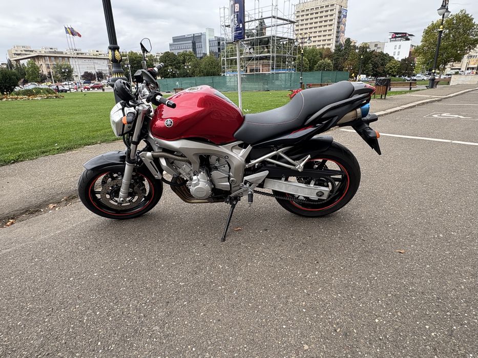 Vând Yamaha FZ6N