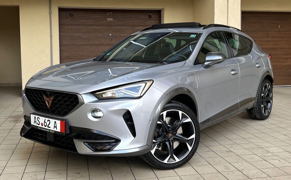 Cupra Formentor VZ/ 245 CP/ E-Hybrid/ PANORAMIC/ Camere 360/Piele/Memorii/R19/Keyless