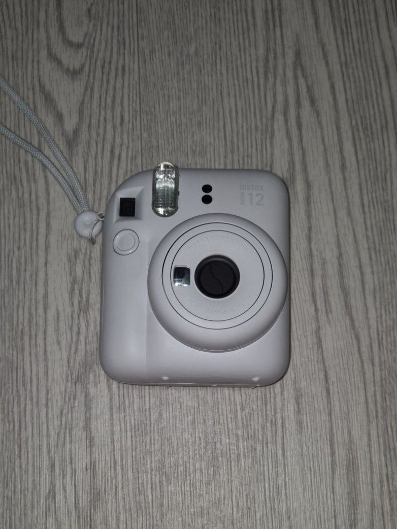 Камера Instax mini 12 (белый)