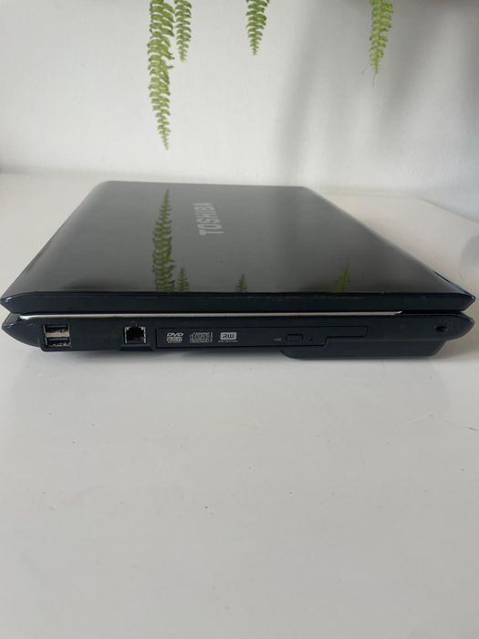 Vând laptop Toshiba Satellite P205-S6287