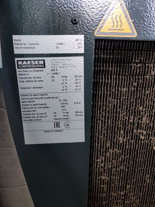 Compresor cu șurub profesional