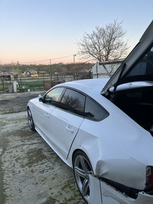 Audi A5 2011 3.0 S tronic avariat