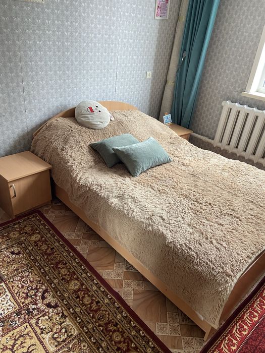 Кровать, шкаф,2 тумбочки,туалетный столик.Также продаем по отдельности