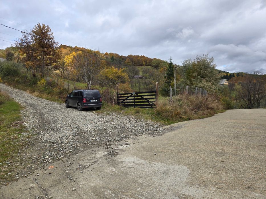 Vand teren livada viseu de jos