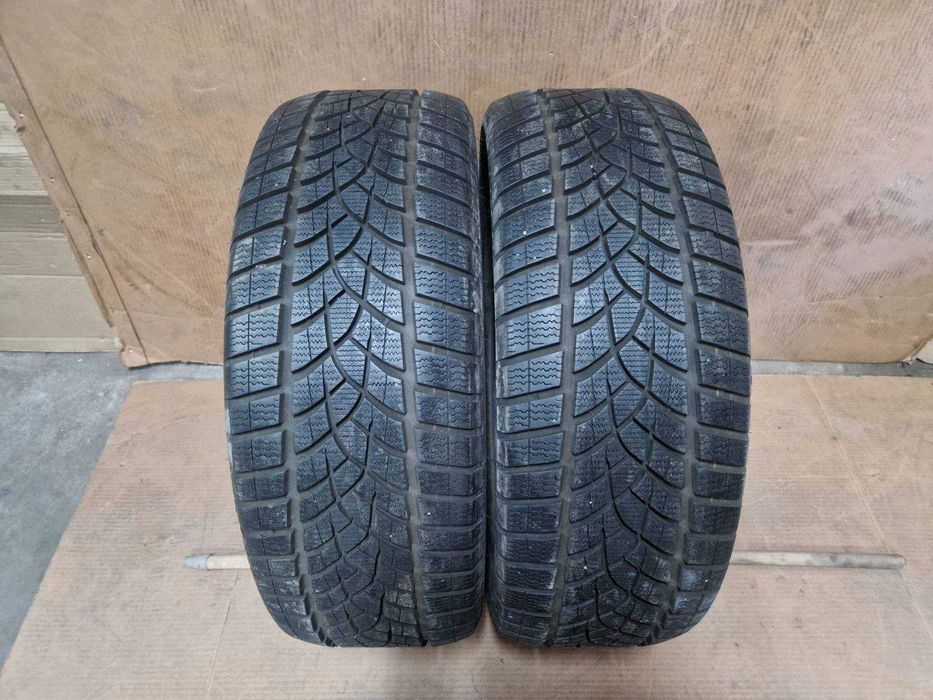 2 Goodyear R20 235/50
зимни гуми
DOT3921