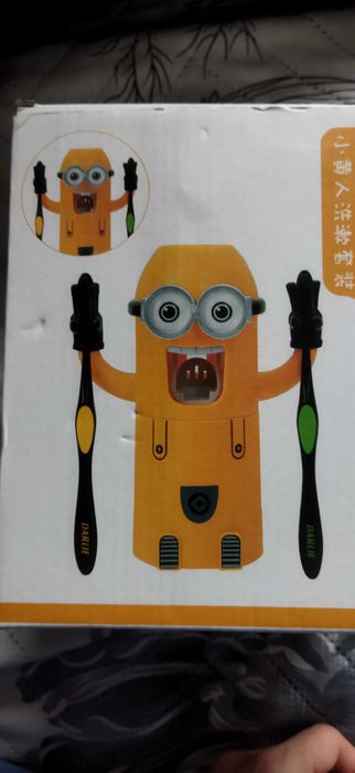 Диспенсър за паста за зъби Миньон