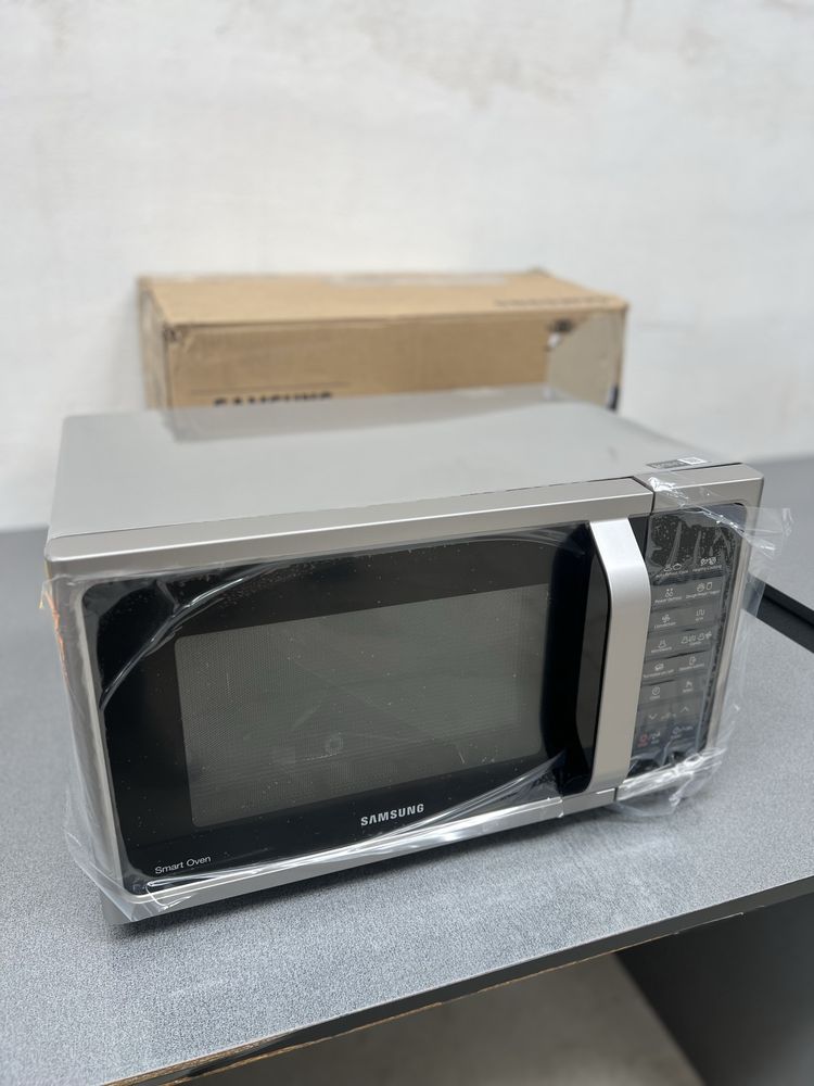Микровълнова фурна с грил Samsung SmartOven ,28L, 900W