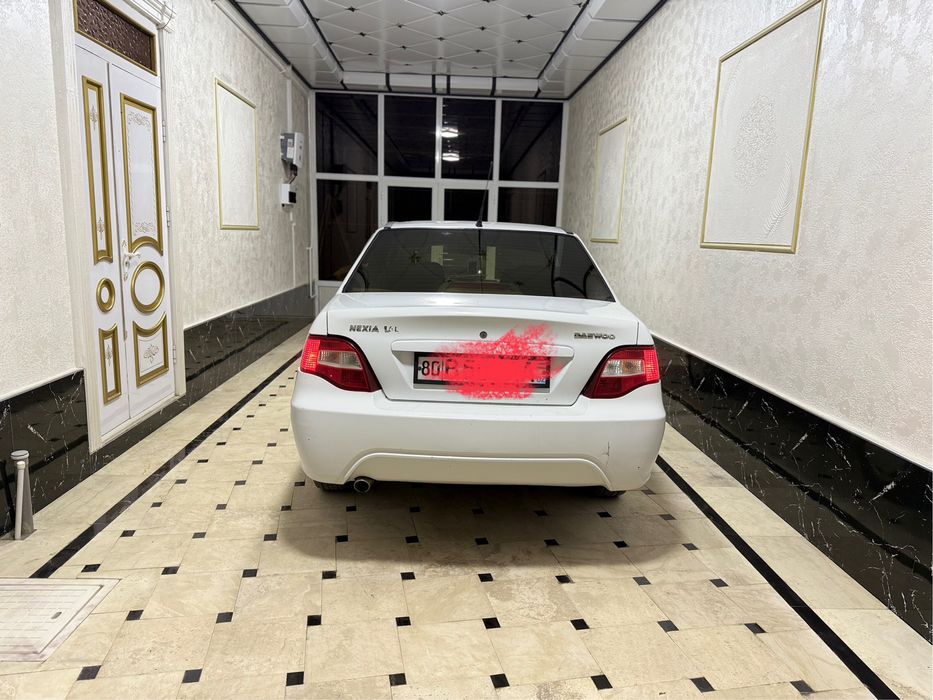 Nexia-2 DOHC 1.6 sotiladi. Lux konditsioner.