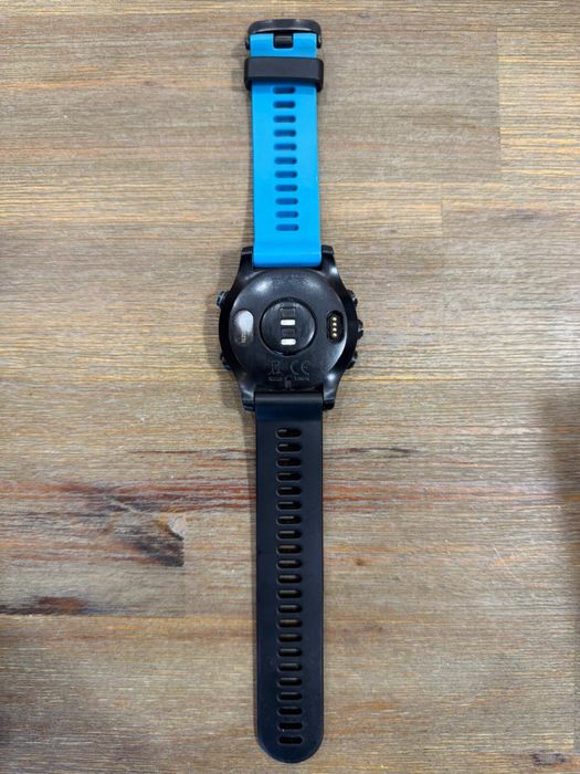 Garmin forerunner 945 cu diverse accesorii
