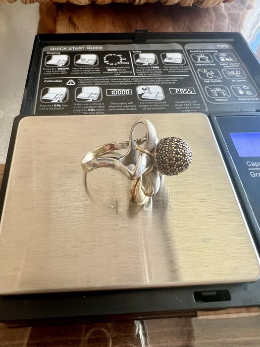 Златни красиви бижута