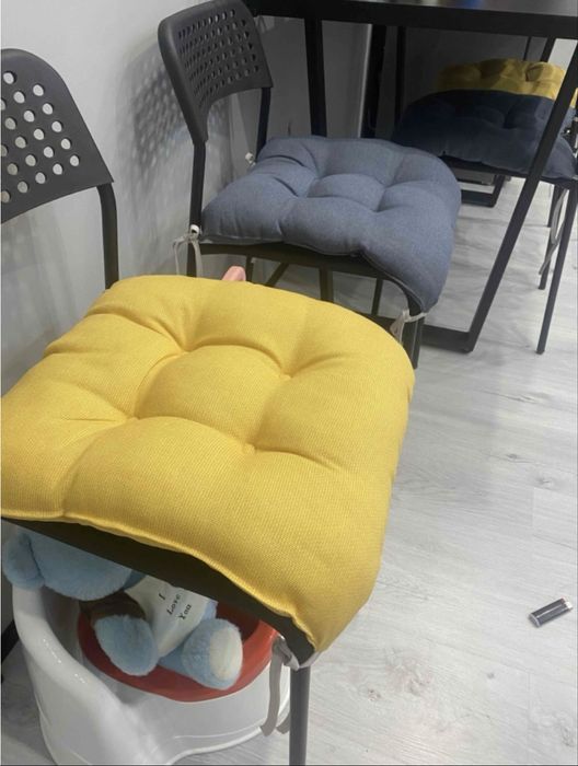 Стулья кухонные с подушками (Зета)