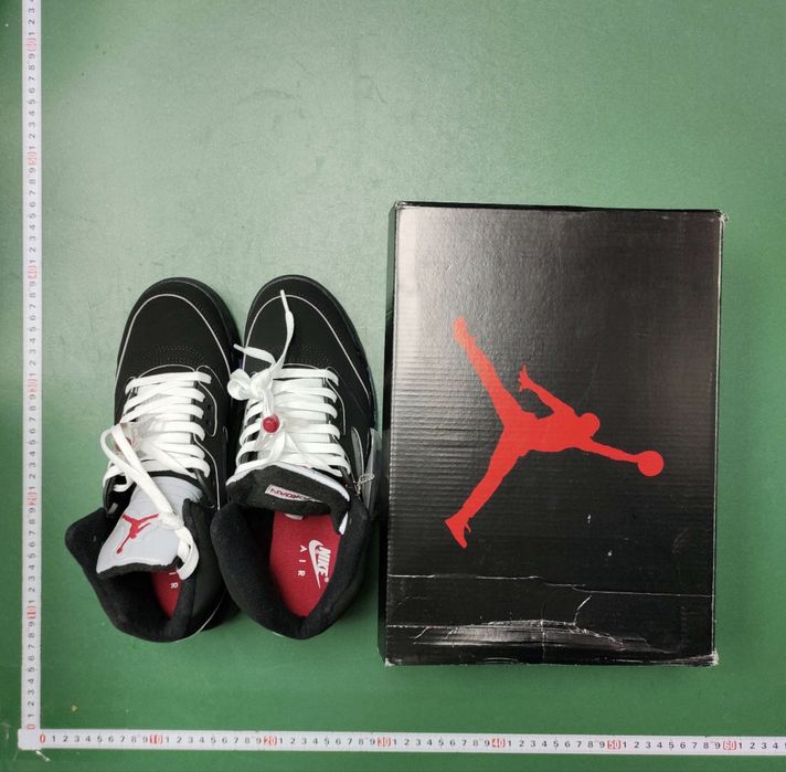 Jordan 5 Black Mettalic