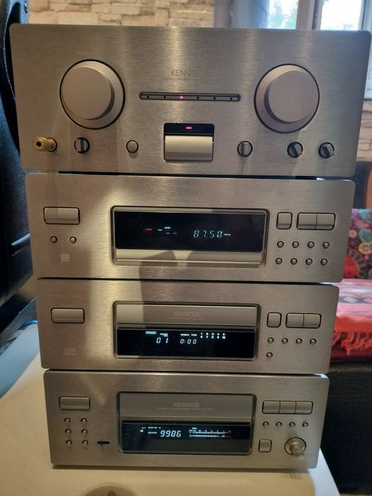 dvd-uri diverse + sisteme audio performante functionale.
