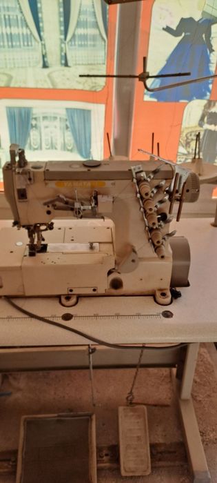 Ямата тикув машинаси ишлатилмаган янги 5та лик чок тикади