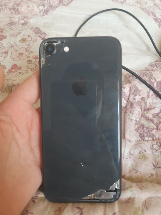 Айфон 8 сатылады