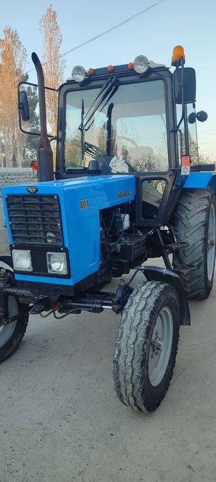 Срочна сотилади. Трактор 80.1 реал оладиганлар тел килинг.