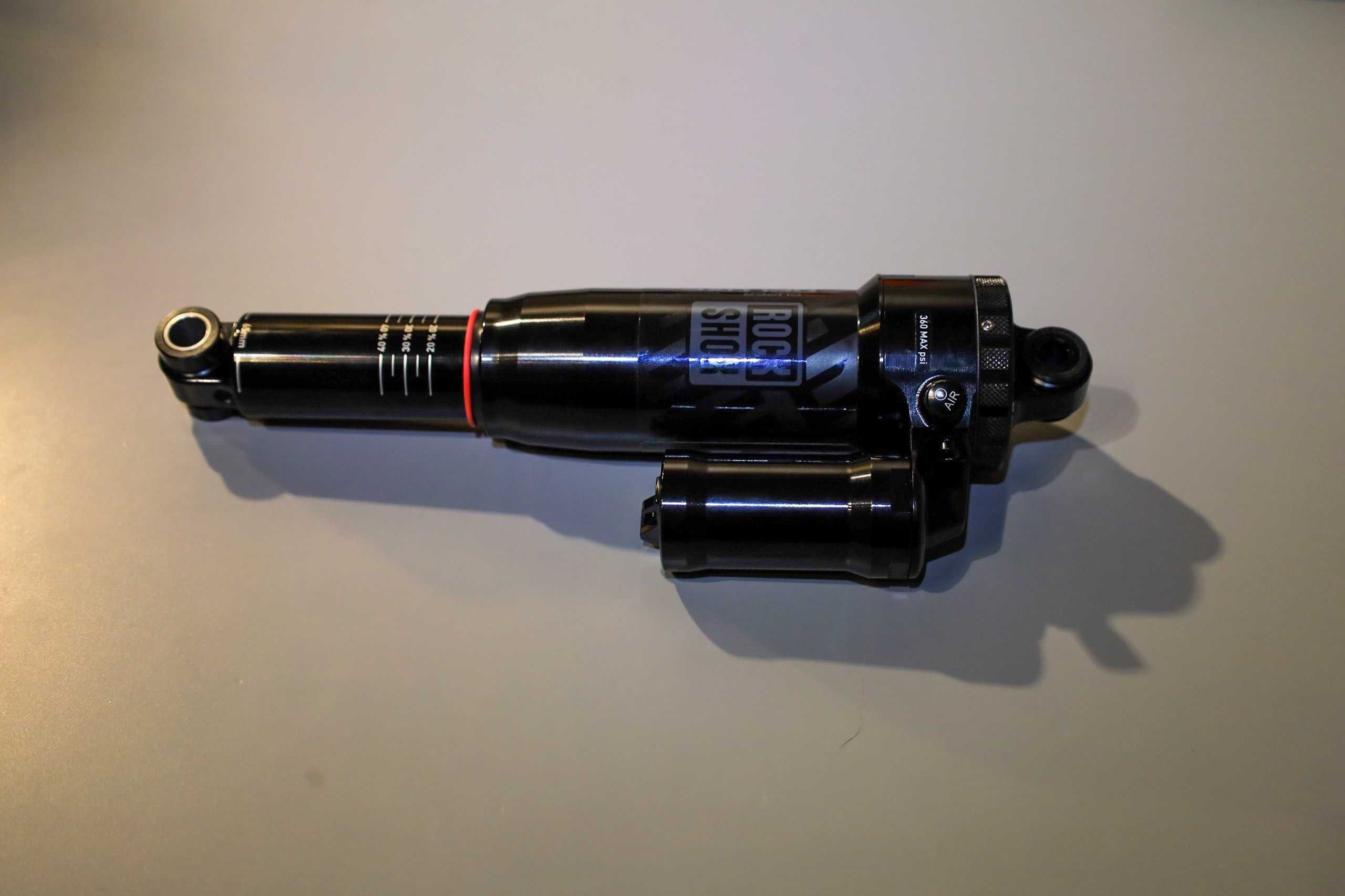 RockShox Super Deluxe Select Air 230x65 – Nou, 0 km