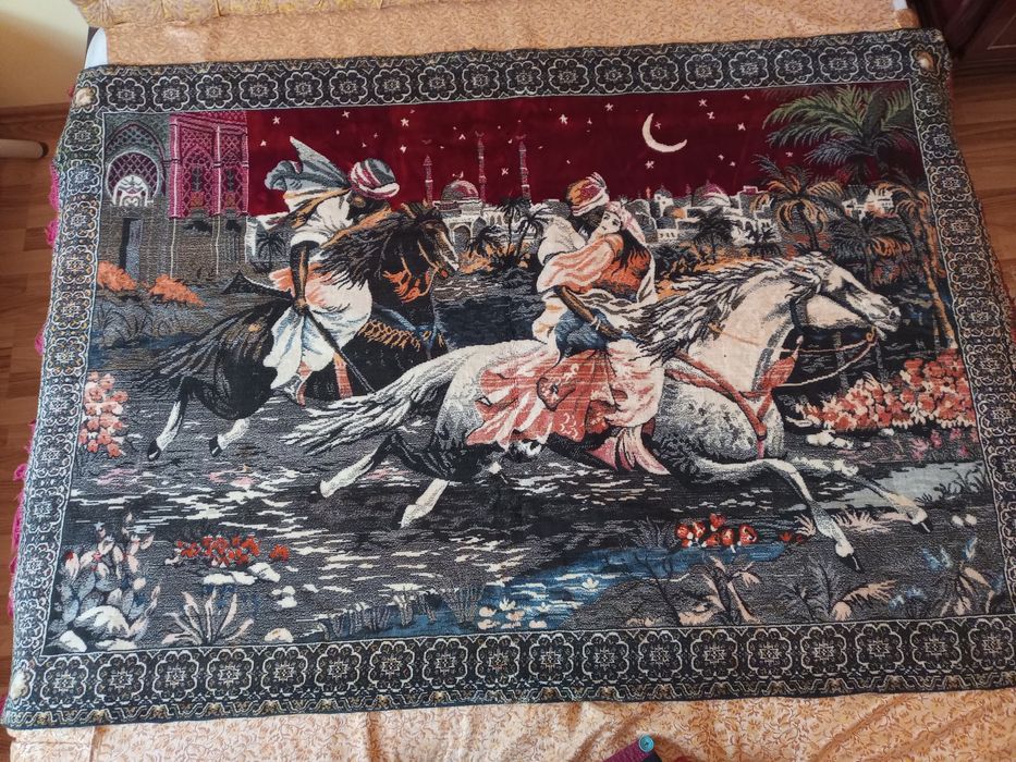 Carpete, cuvertura și fata de masa  persane