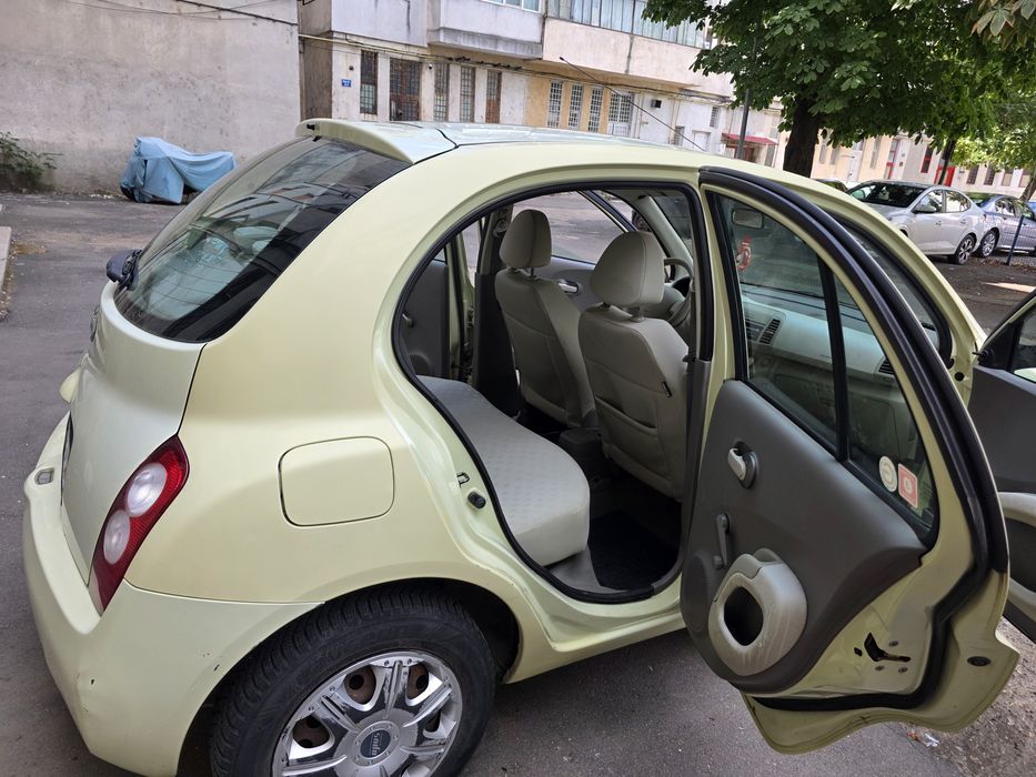 Nissan Micra 2005 benzina
