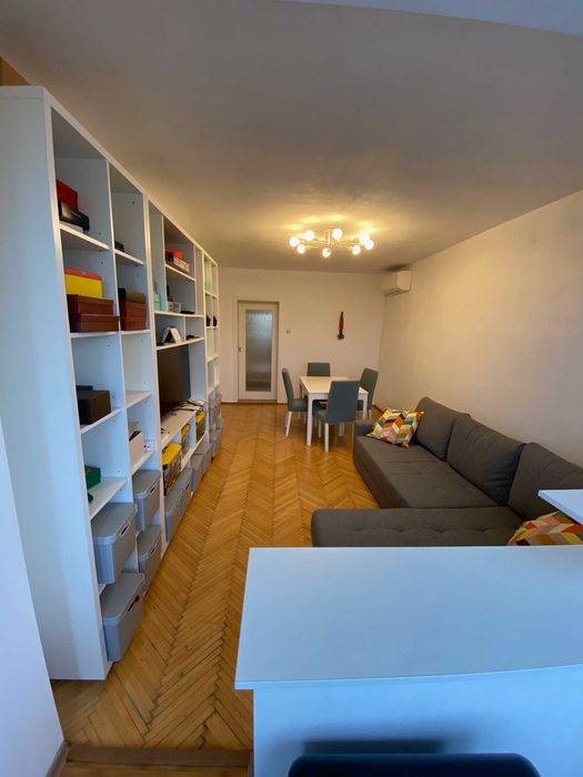 Proprietar vand apartament la 10 min mers pe jos Iulius Town