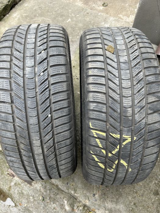 Vand doua cauciucuri de iarna continental 225.45.18dot 2023