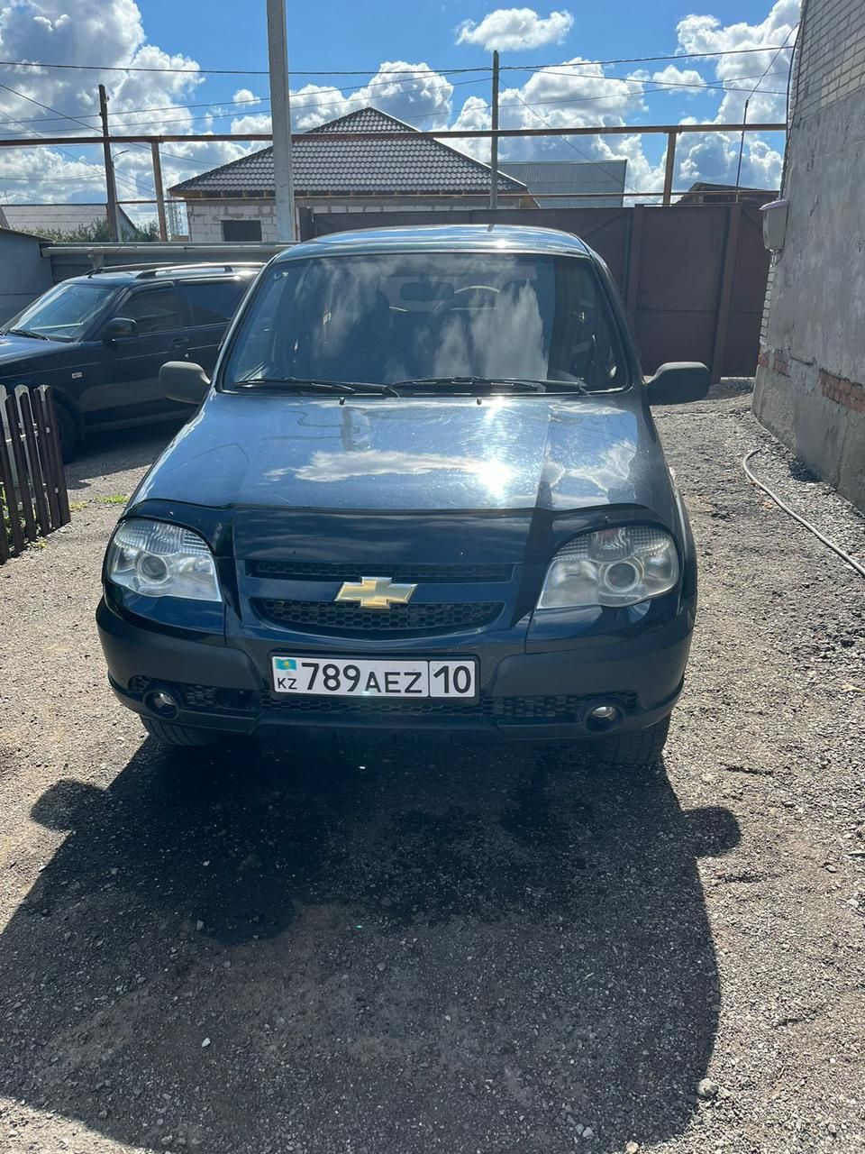Продам ниву шеви. В хорошем состоянии.