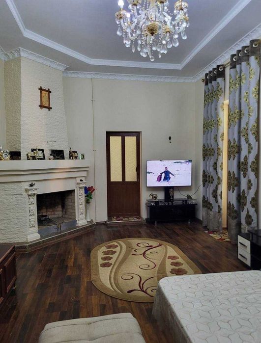 Самарканд шахрида 3 хона 8 сотокдан иборат булган ховли сотилмокда