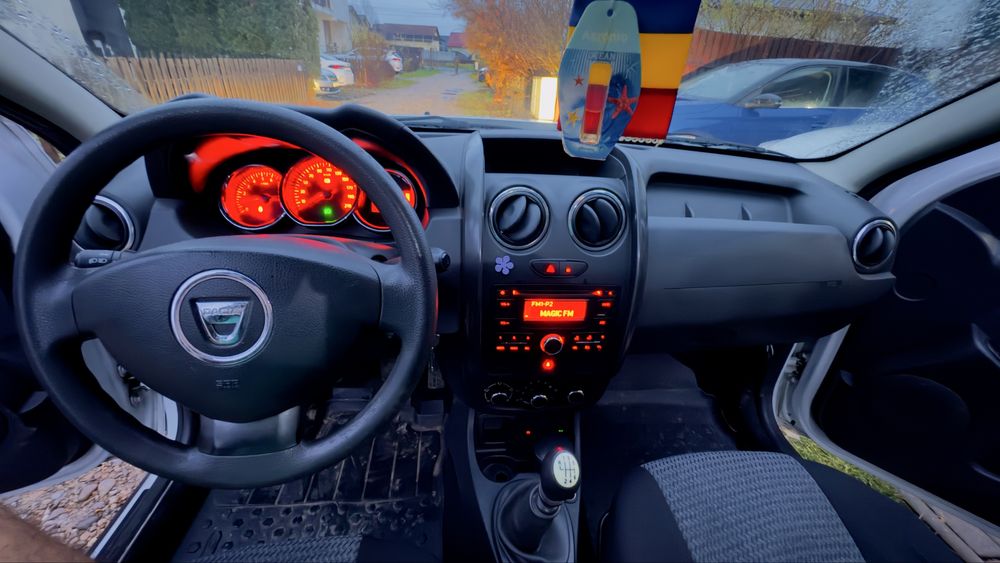 Vand Dacia Duster an 2016