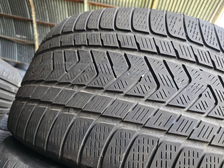 1бр Зимни 285 35 22 - Pirelli